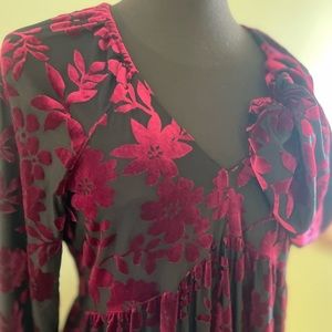 Just Taylor Velvet Burnout Balloon Sleeve Black Red Velour Mini Dress 4 S/M